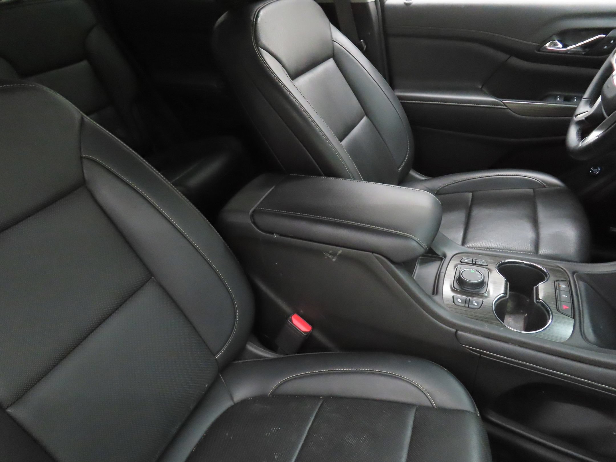 Used 2023 GMC Acadia SLT w/ Elevation Edition FWD image 27