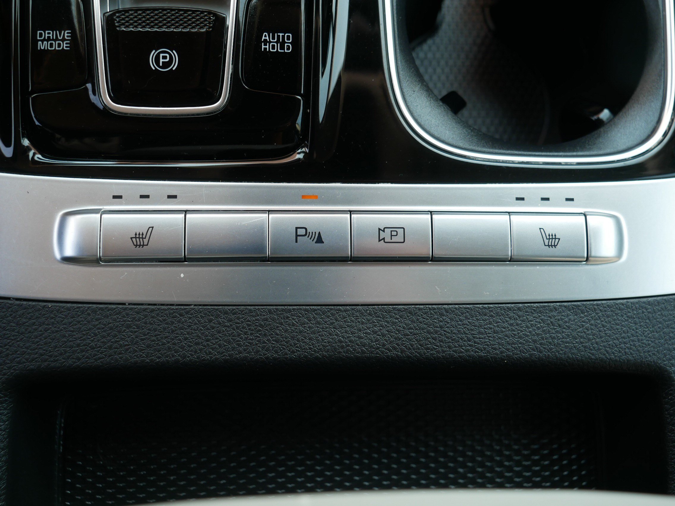 Certified 2024 Kia Carnival EX FWD image 31