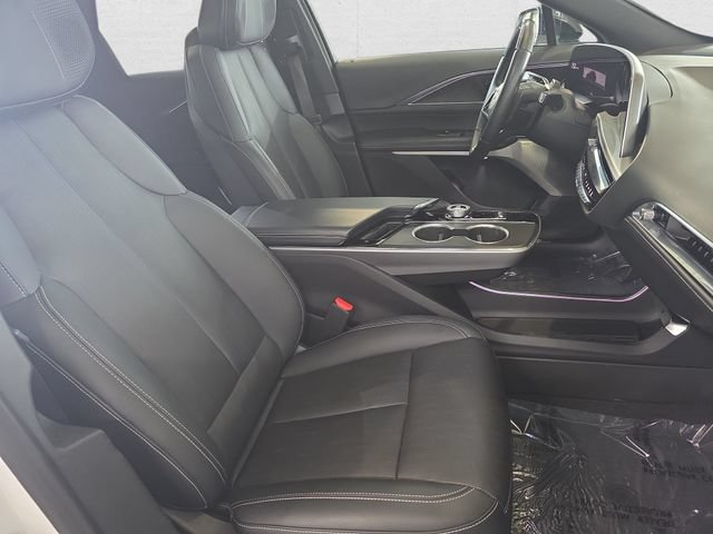 Certified 2024 Cadillac Lyriq Luxury w/ LPO, Floor Liner Package AWD/4WD image 10
