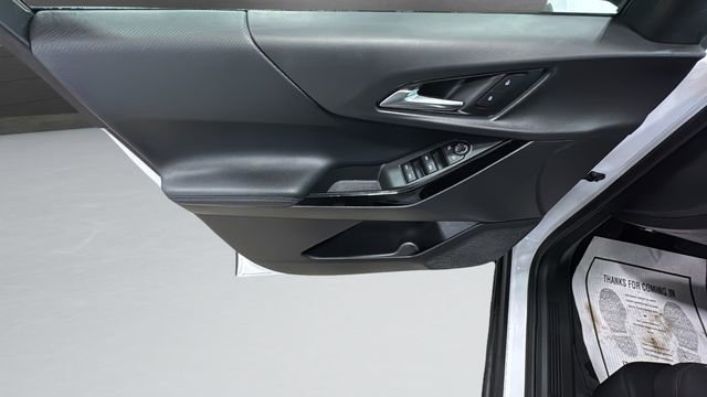 Used 2025 Chevrolet Equinox LT image 59