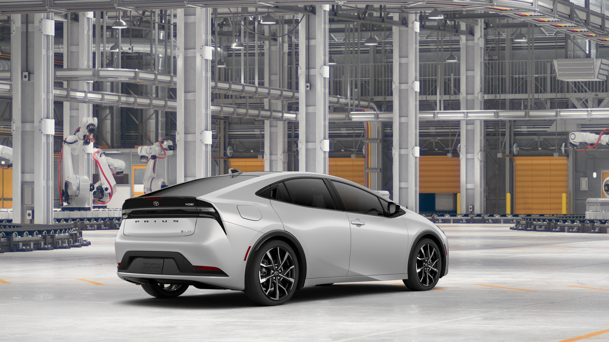 New 2027 Toyota Prius Plug-In Hybrid FWD image 10