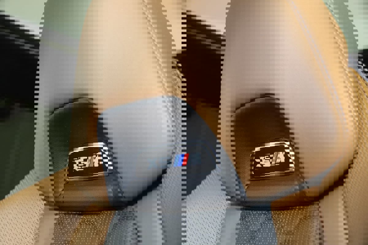 Used 2021 BMW X5 M w/ Executive Package image 39