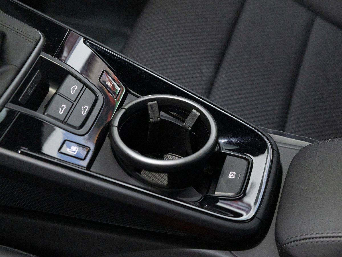 Certified 2024 Porsche 911 Carrera T image 19