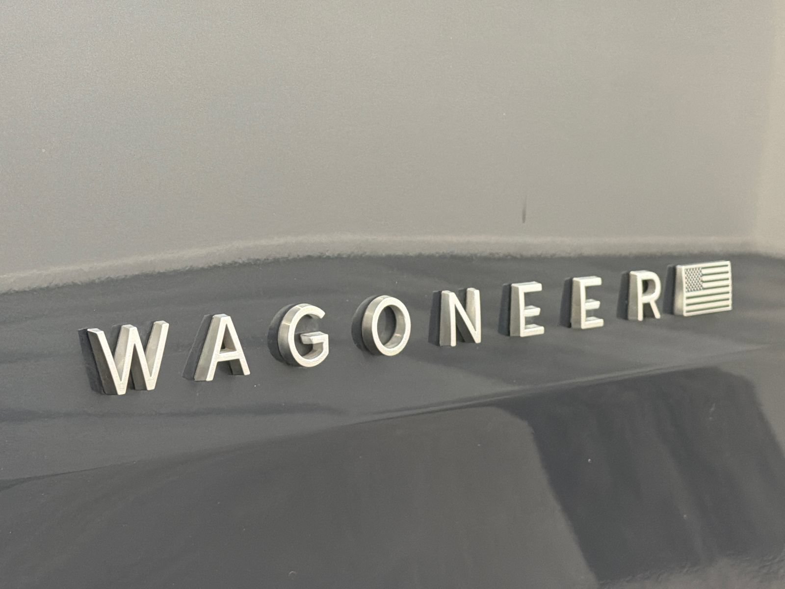 Used 2023 Jeep Wagoneer 4WD w/ Premium Group I image 14
