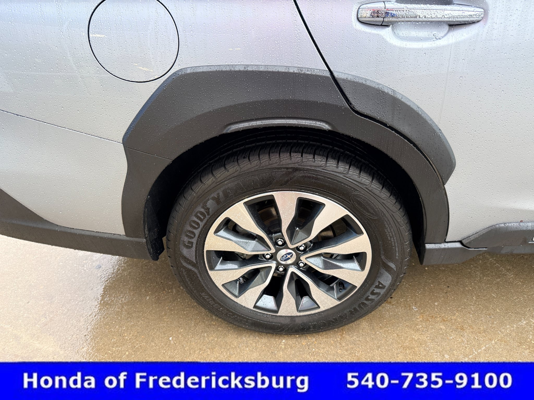 Used 2024 Subaru Outback Touring AWD/4WD image 12