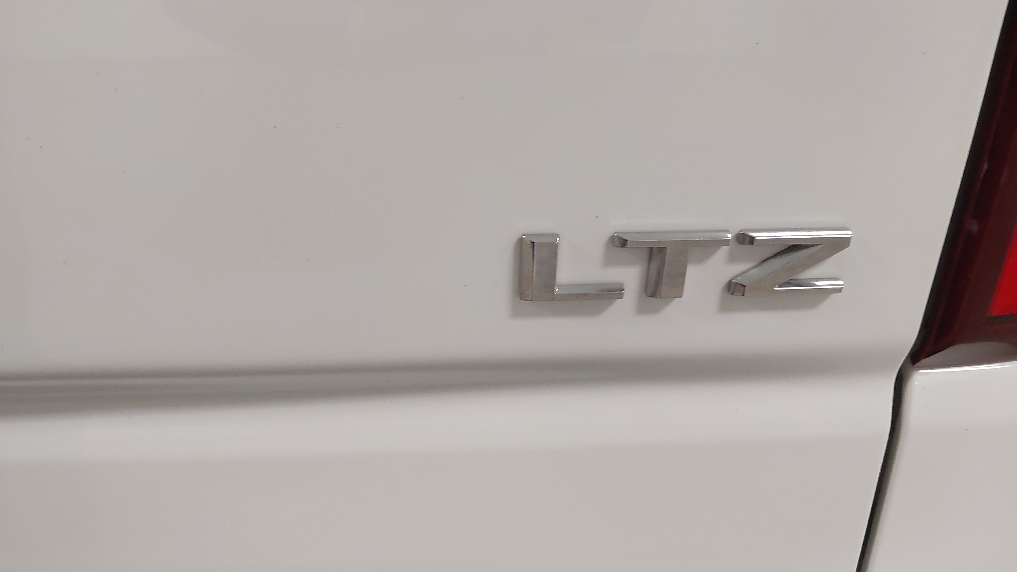 Used 2025 Chevrolet Silverado 1500 LTZ w/ LTZ Premium Package AWD/4WD image 33