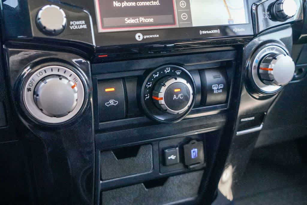 Used 2024 Toyota 4Runner TRD Off-Road Premium w/ Off Road Premium Plus Package AWD/4WD image 23