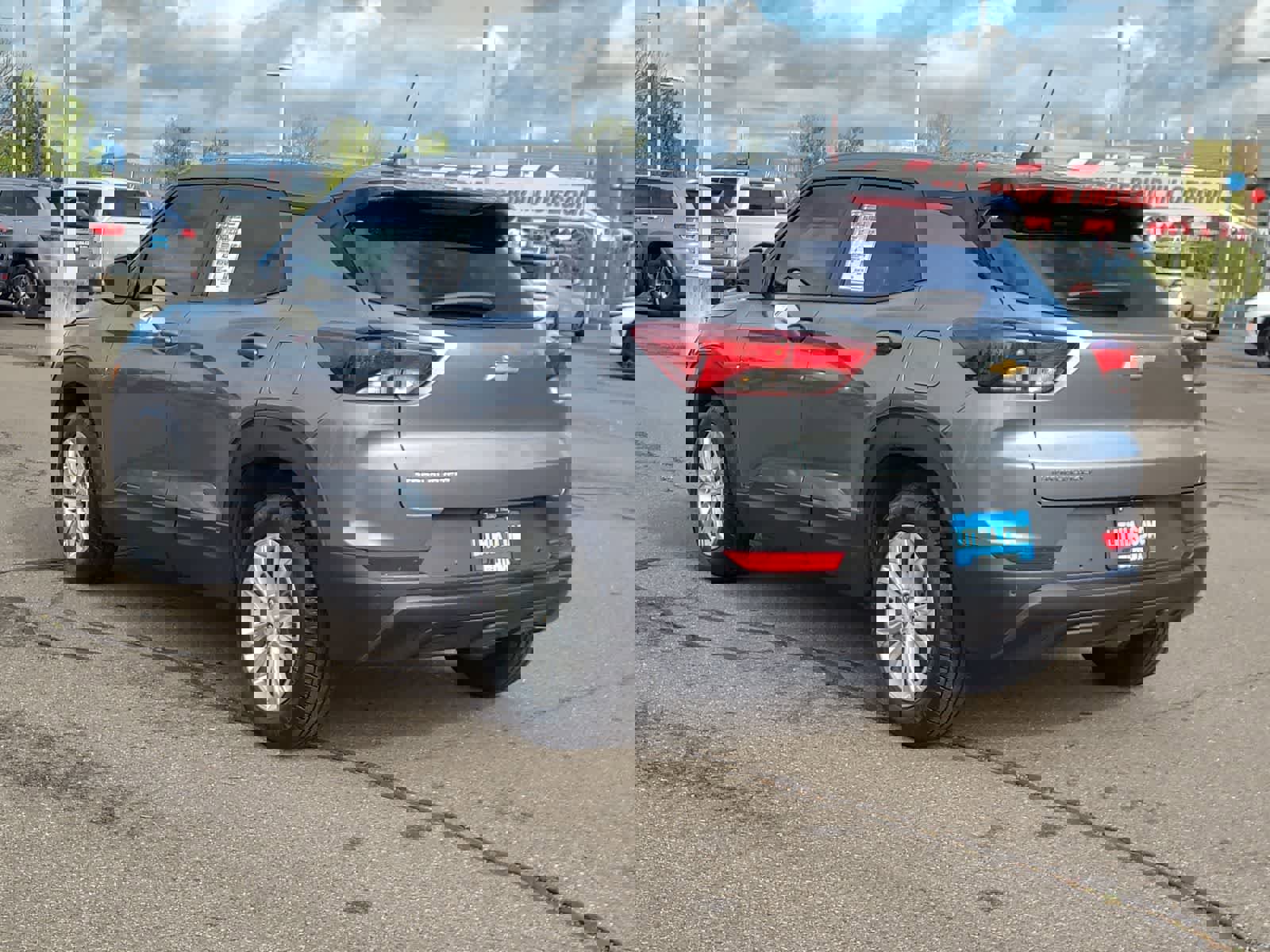 Used 2021 Chevrolet TrailBlazer LS FWD image 12