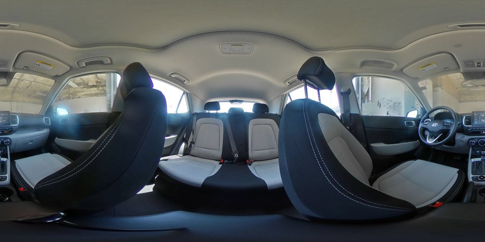Used 2026 Hyundai Venue SEL FWD image 42