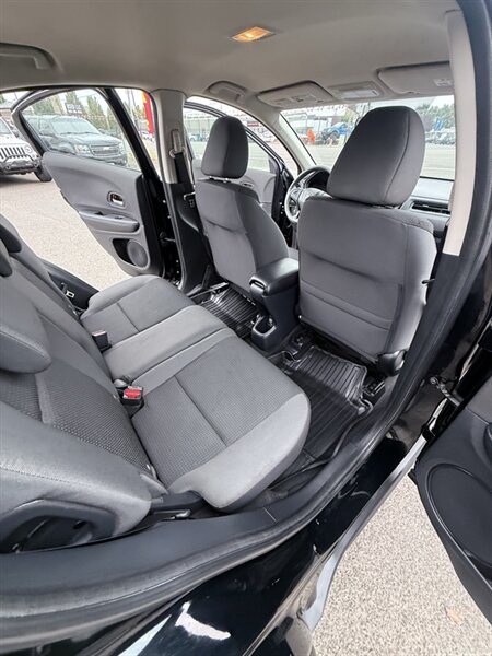 Used 2019 Honda HR-V LX image 28