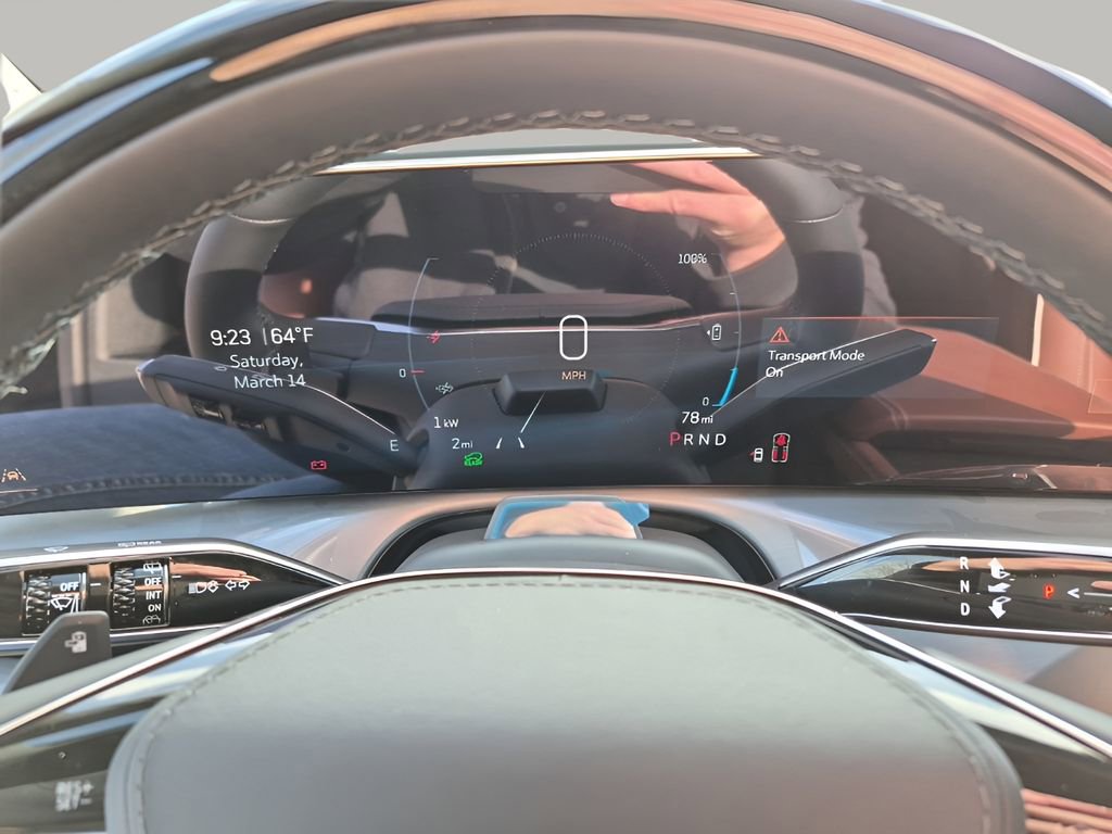 New 2026 Cadillac Vistiq Platinum w/ LPO, Floor Liner Package image 38