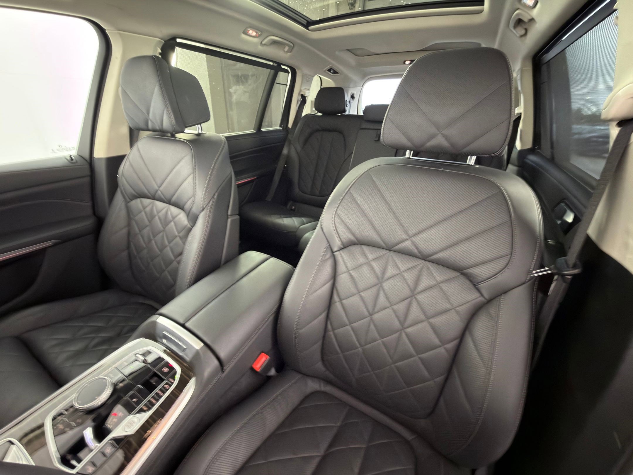 Used 2025 BMW X7 xDrive40i image 19