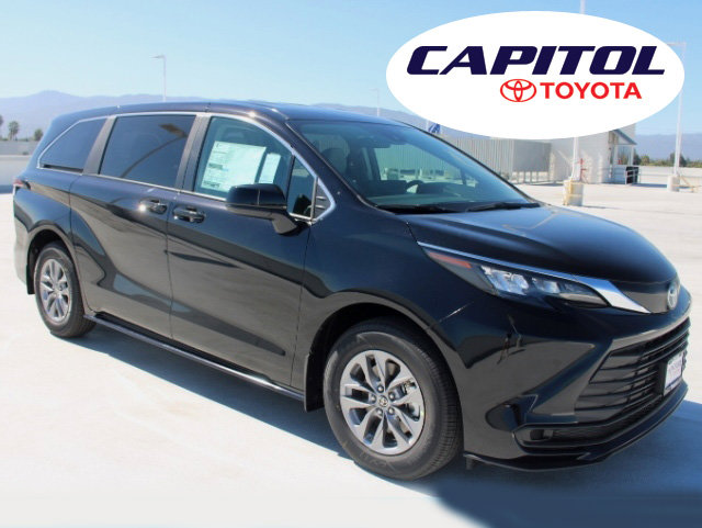 New 2026 Toyota Sienna LE FWD image 1