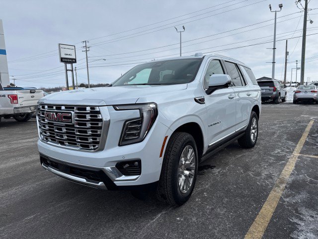 New 2026 GMC Yukon Denali w/ Sun & Power Step Package