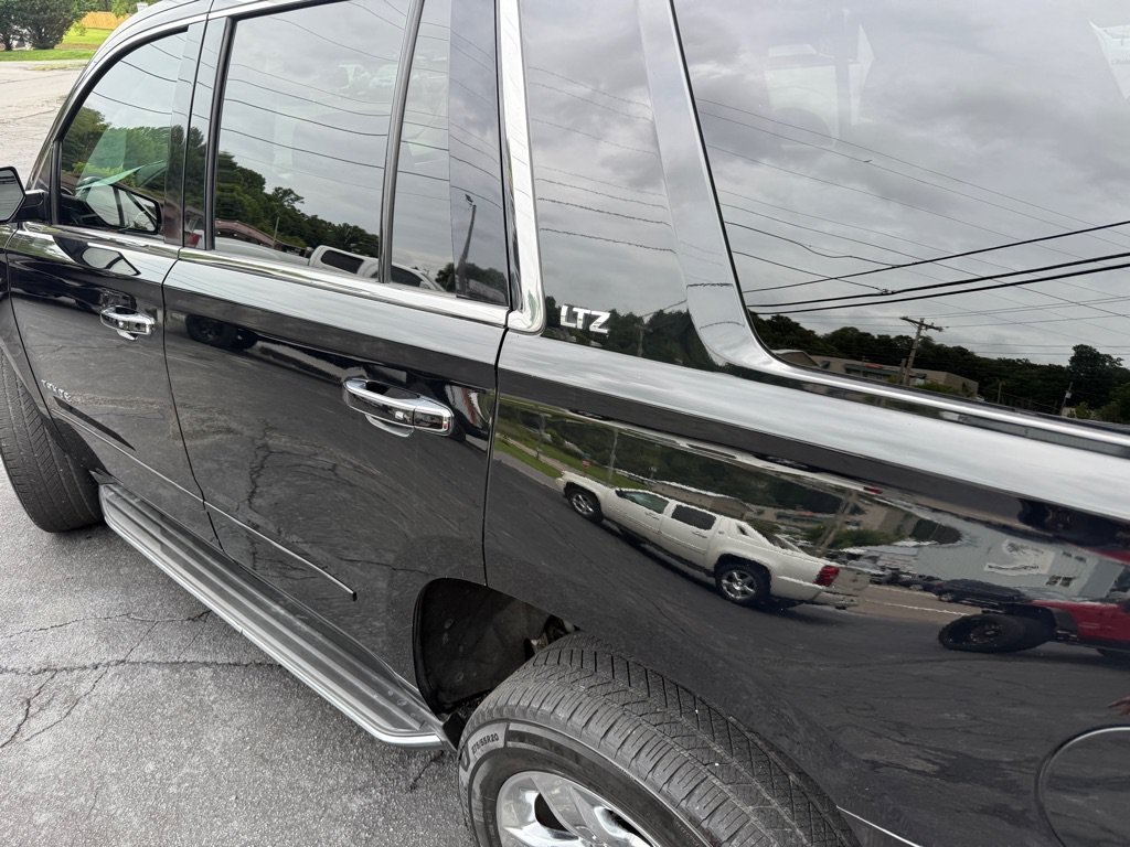 Used 2015 Chevrolet Tahoe LTZ AWD/4WD image 28