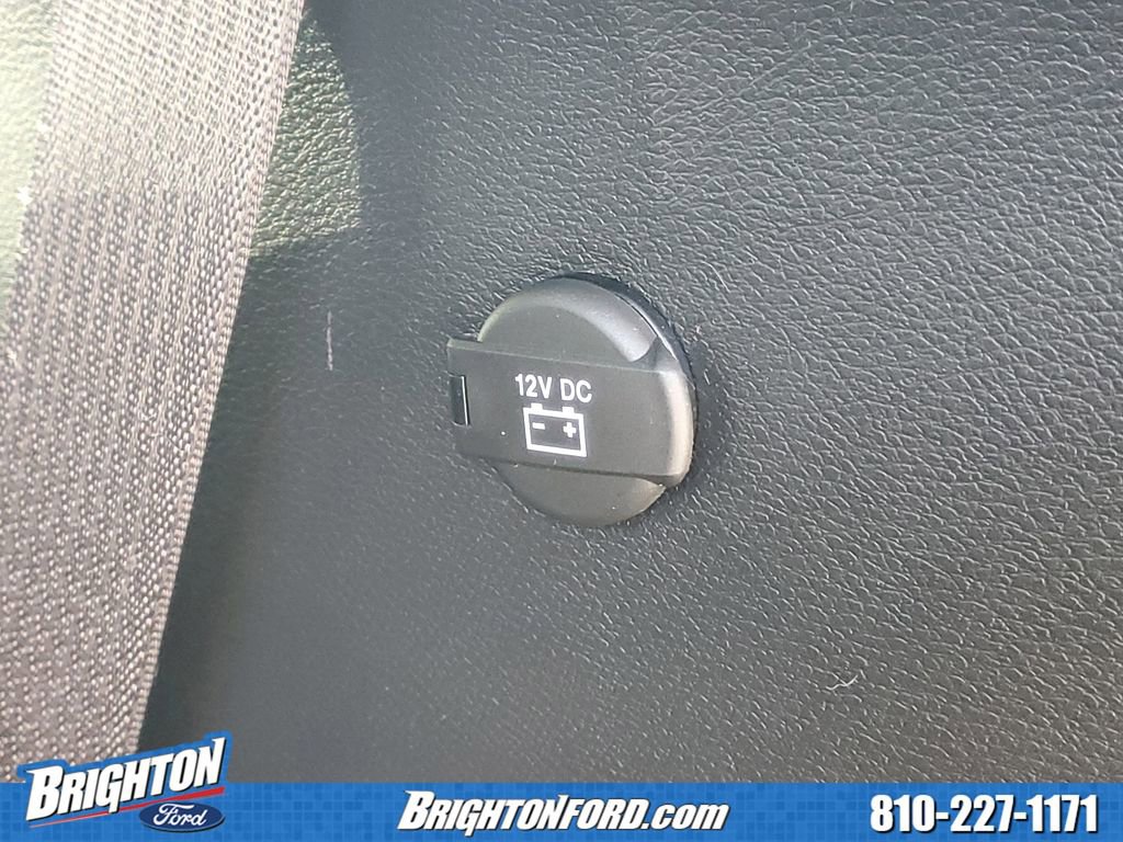 Used 2021 Chrysler Pacifica Touring-L w/ Uconnect Theater Family Group image 7