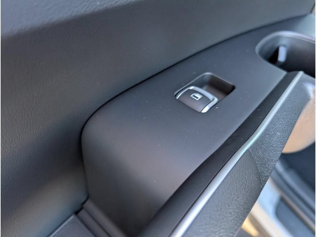 New 2026 Kia Sorento S w/ S Panoramic Sunroof Package FWD image 11