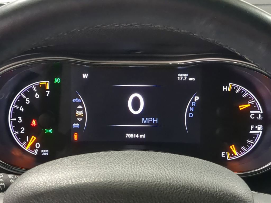 Used 2018 Jeep Grand Cherokee Laredo image 37