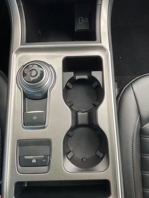 Used 2023 Ford Edge SEL image 28