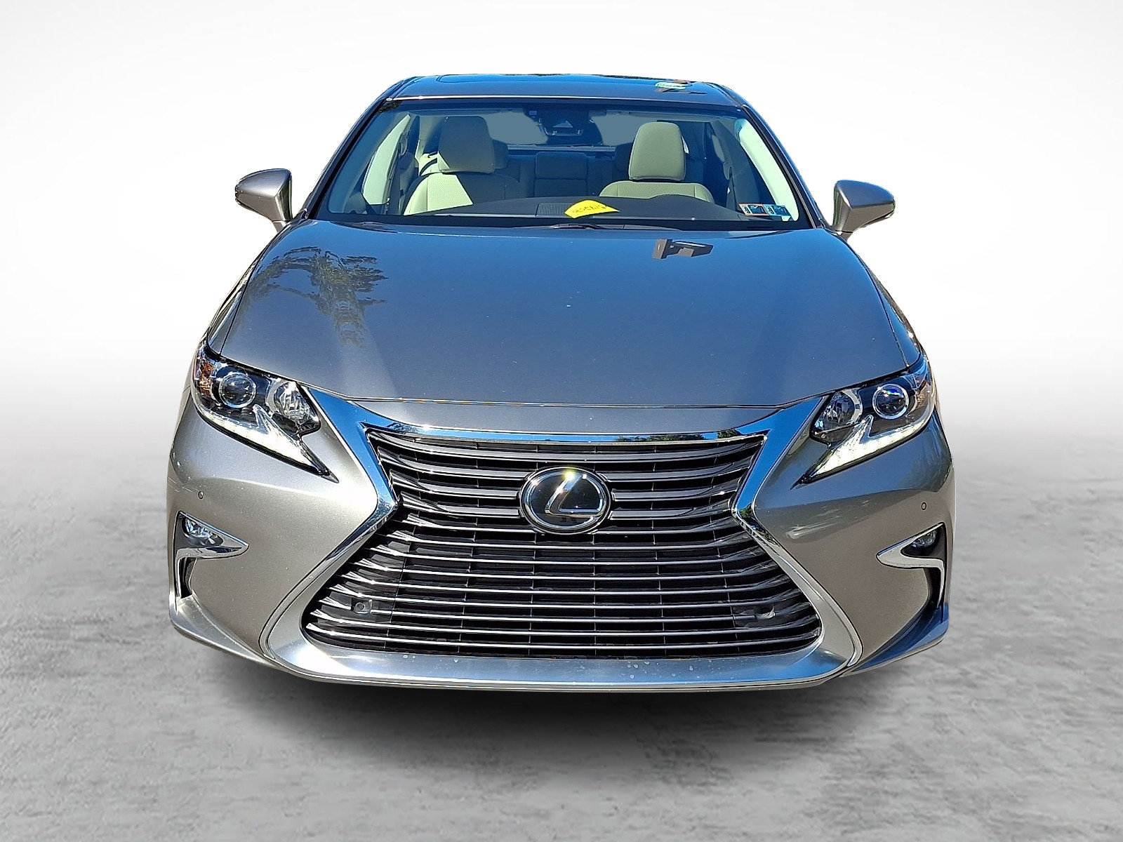 Used 2018 Lexus ES 350 w/ Navigation System Package FWD image 2
