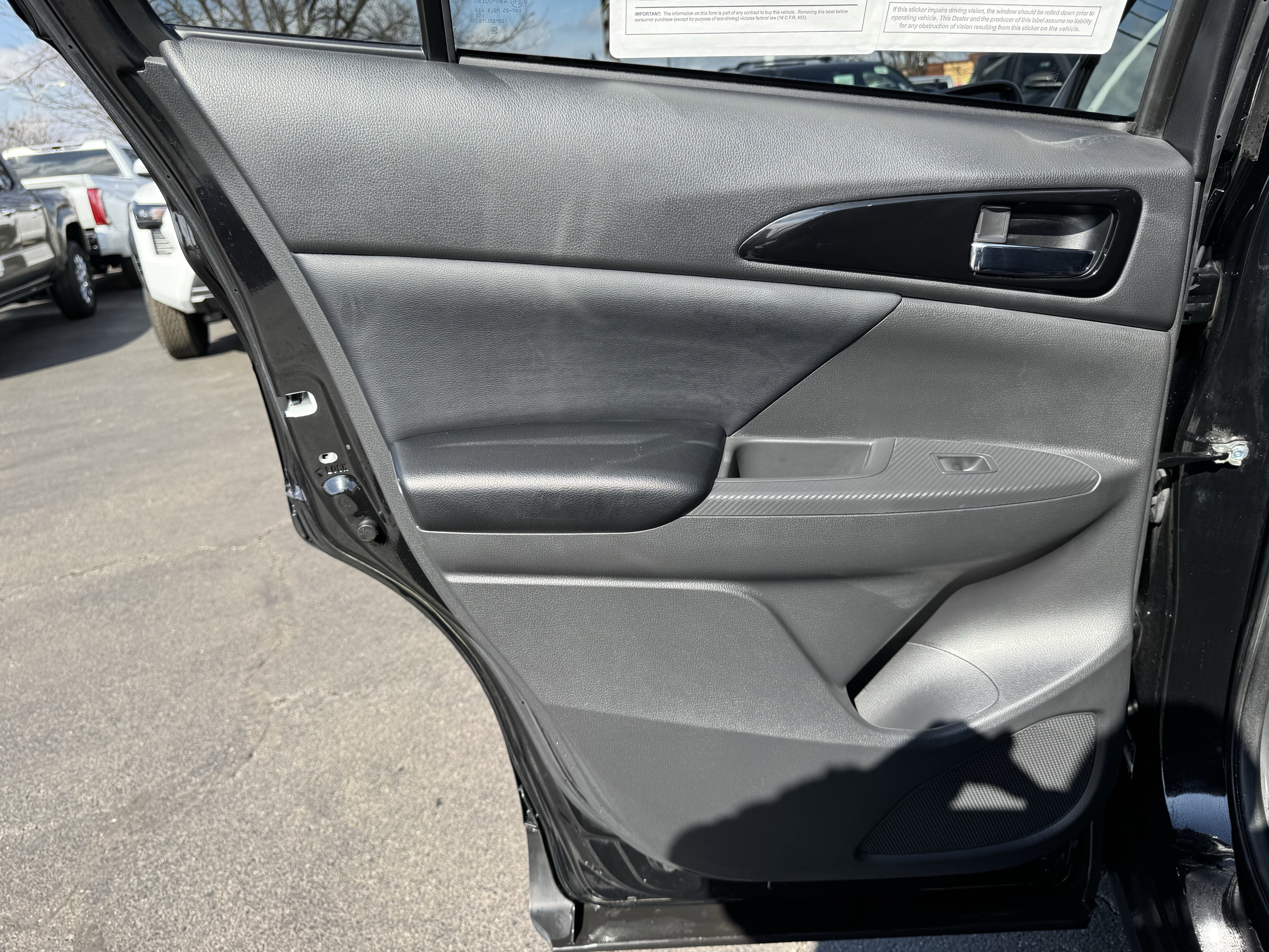 Used 2022 Mitsubishi Eclipse Cross SE image 33