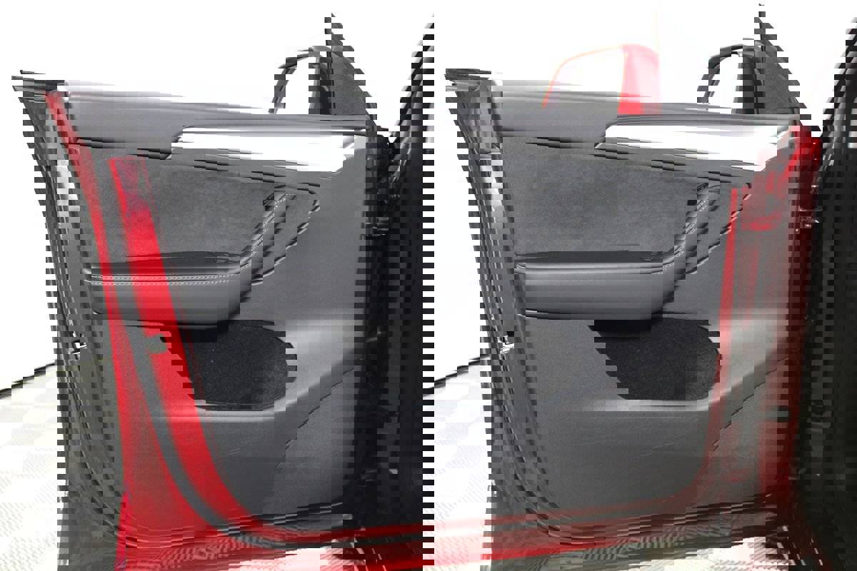 Used 2024 Tesla Model Y Long Range image 6