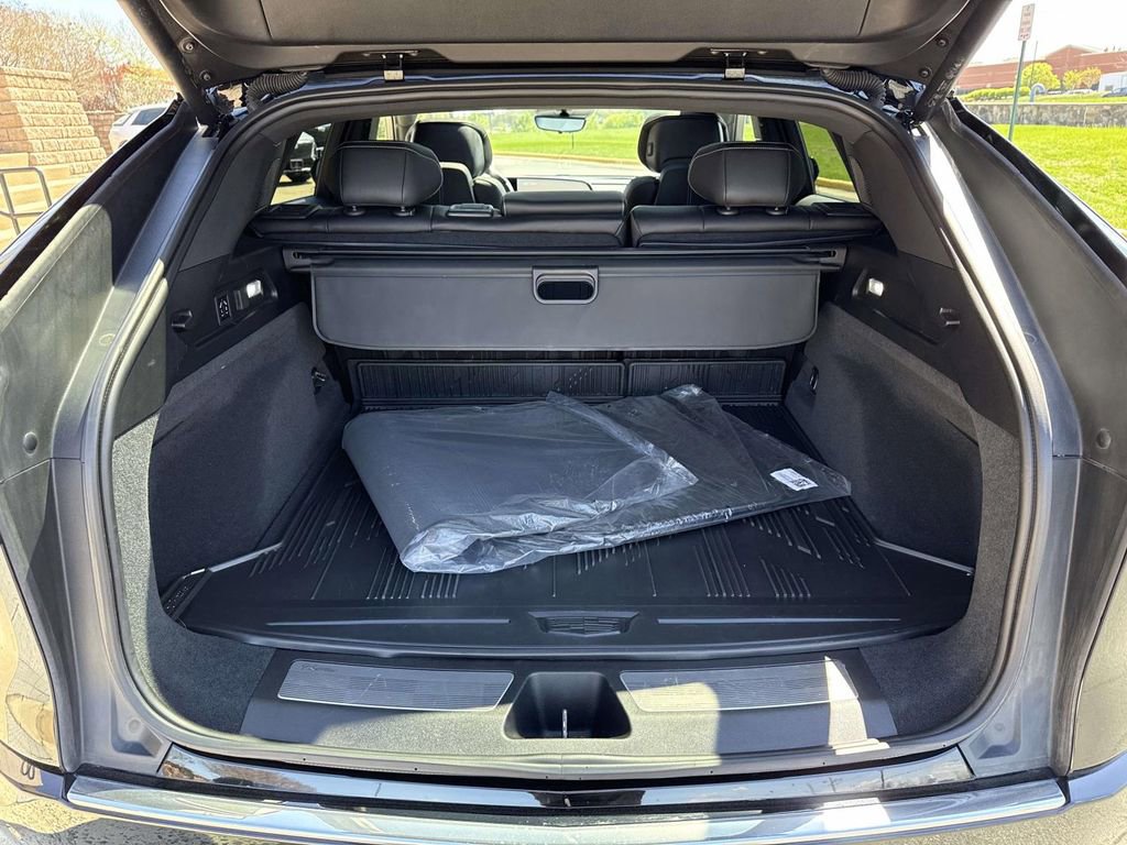 Used 2024 Cadillac Lyriq Luxury w/ LPO, Floor Liner Package image 25