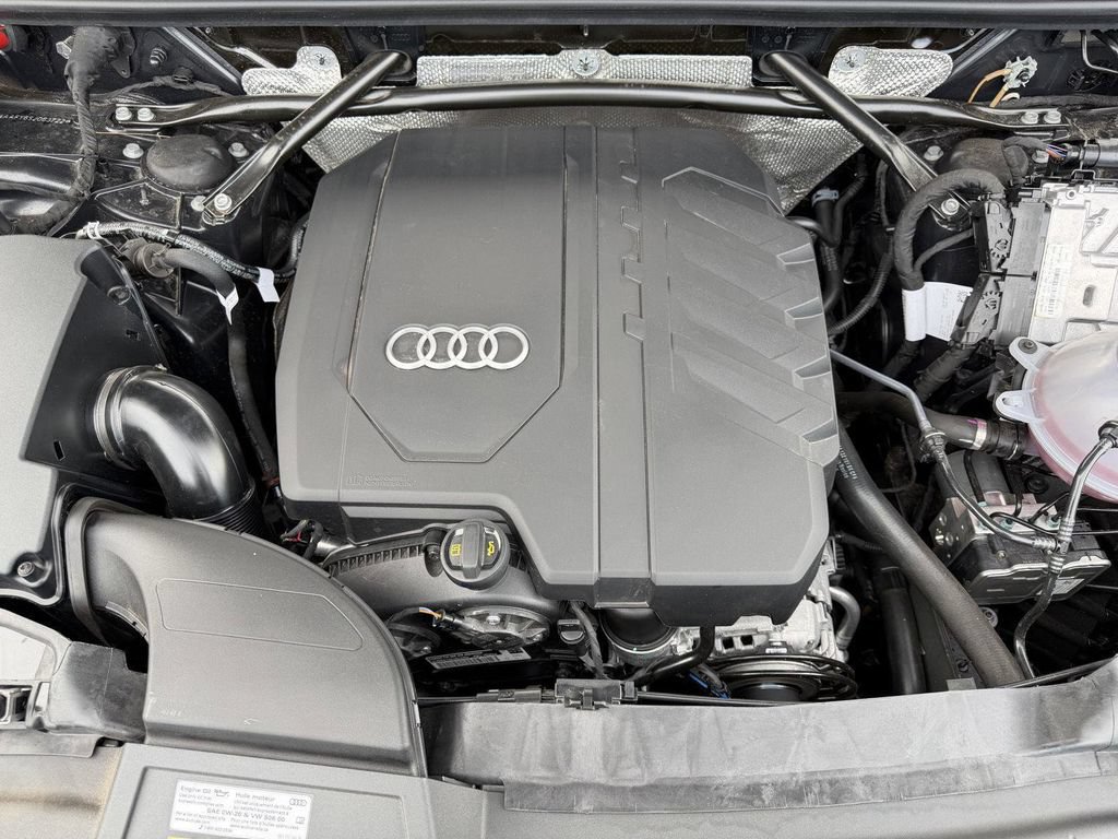 Used 2025 Audi Q5 2.0T Premium AWD/4WD image 30