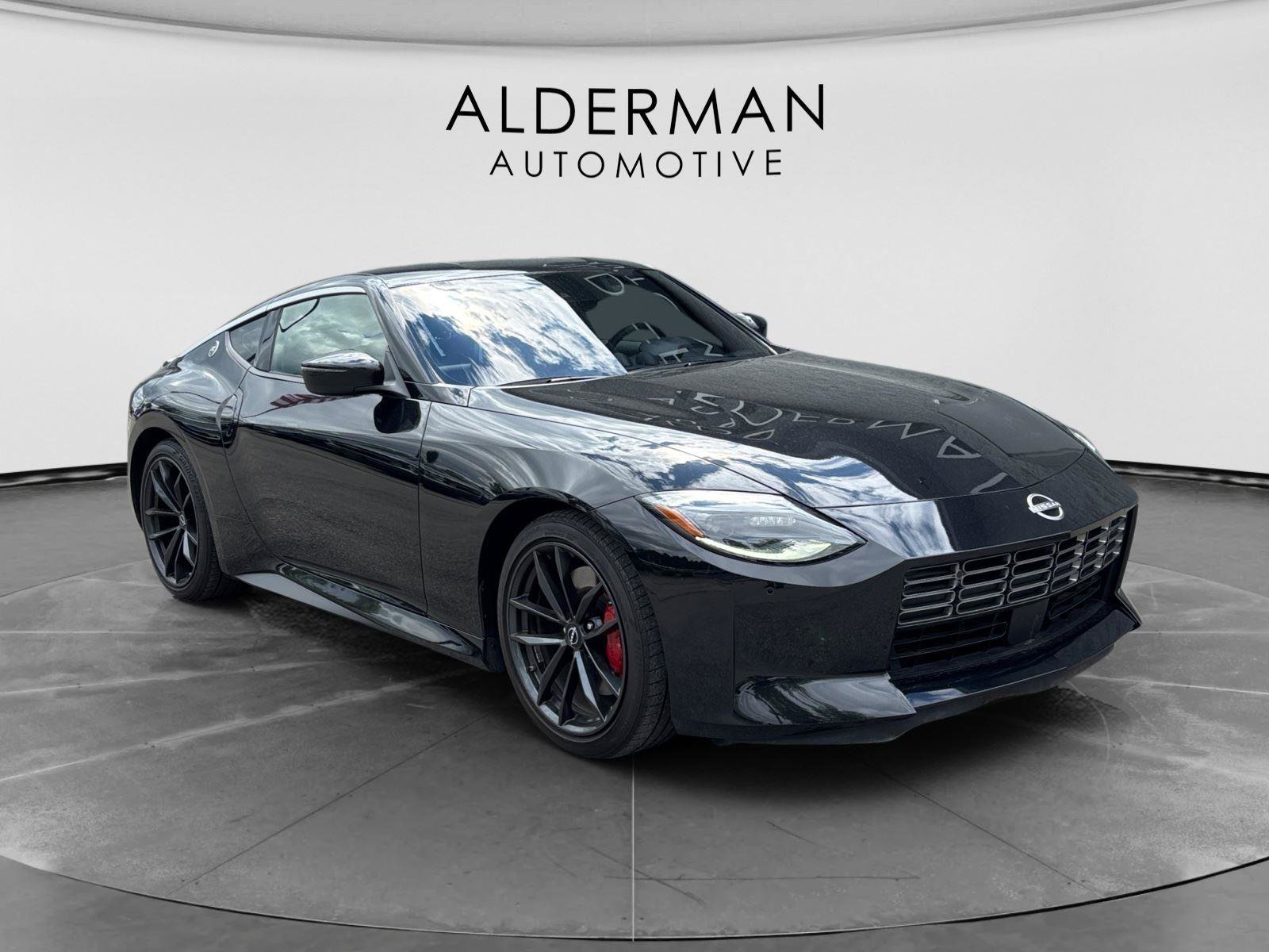 Used 2024 Nissan Z Performance w/ Floor Mat Package RWD image 7