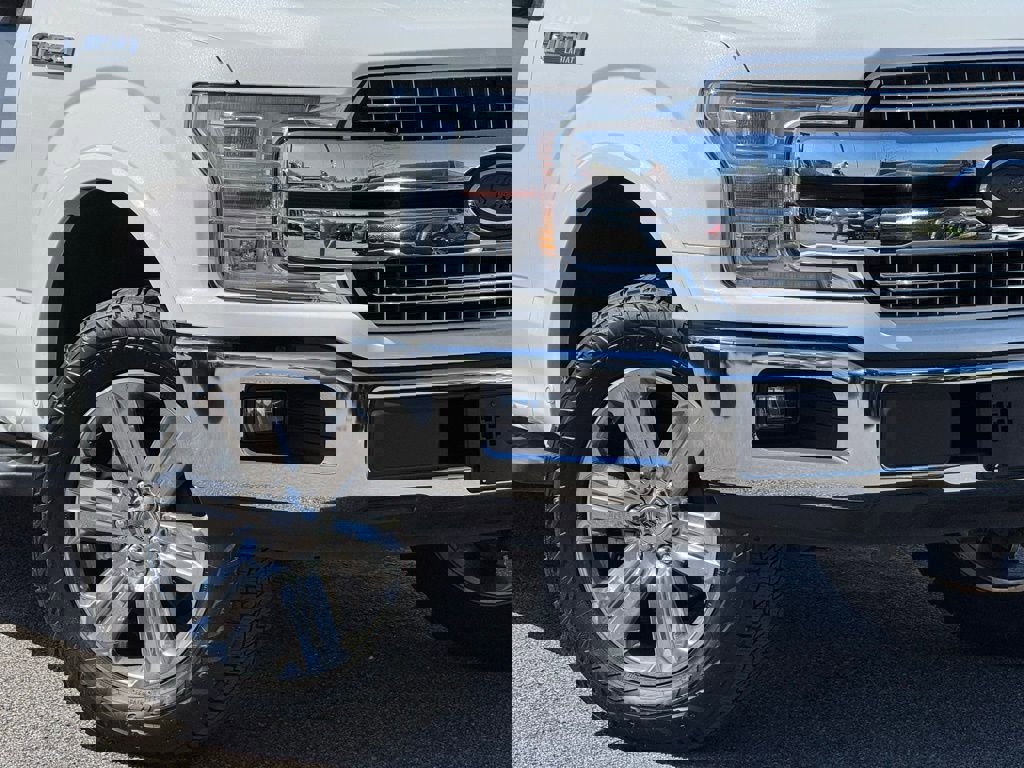 Used 2020 Ford F150 Lariat w/ Equipment Group 502A Luxury image 13