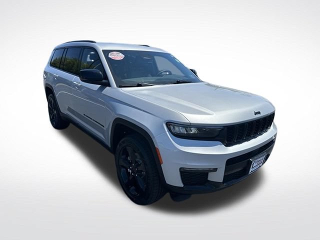 Used 2023 Jeep Grand Cherokee L Limited w/ Black Appearance Package AWD/4WD image 7