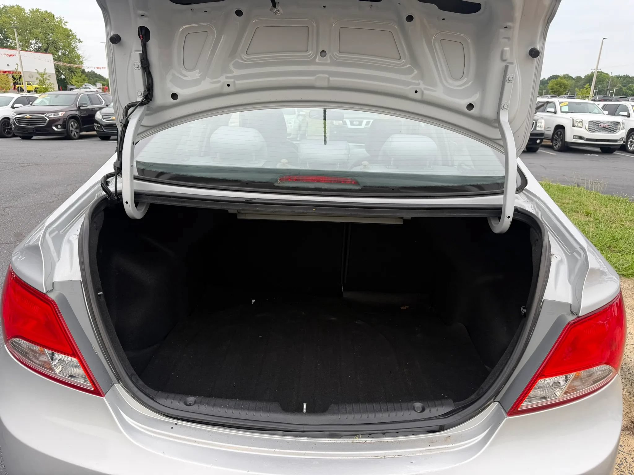 Used 2016 Hyundai Accent SE FWD image 13