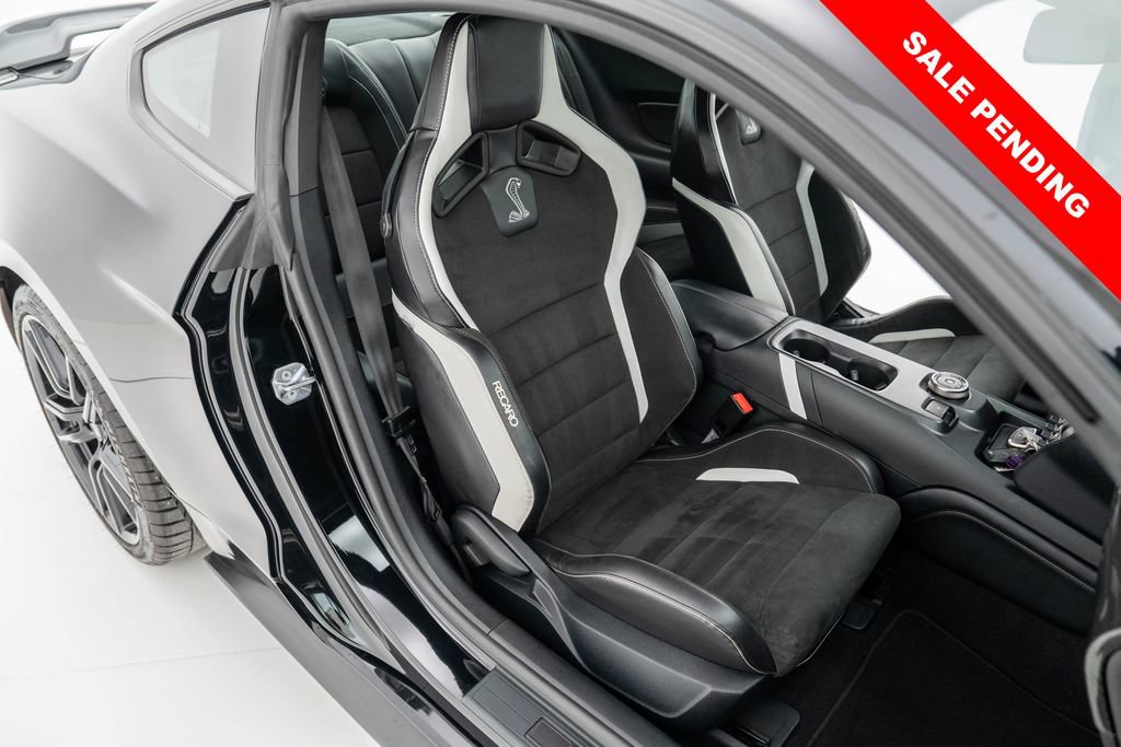 Used 2021 Ford Mustang Shelby GT500 w/ Technology Package image 30