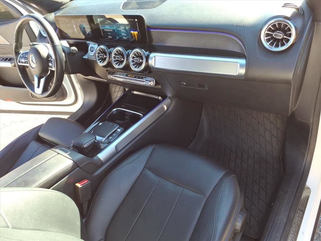 Used 2022 Mercedes-Benz GLB 250 GLB 250 image 16