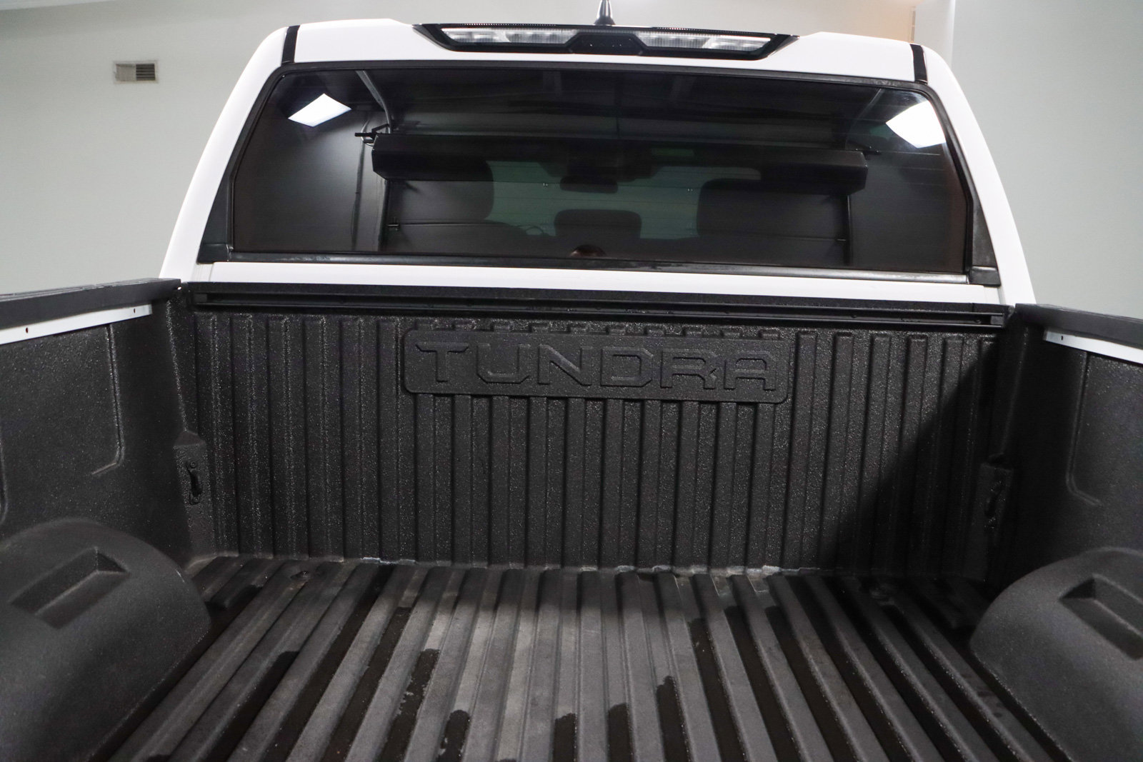 Used 2024 Toyota Tundra SR5 w/ SR5 Convenience Package AWD/4WD image 29