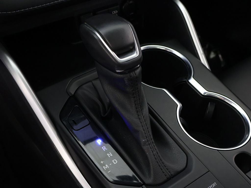 Used 2021 Toyota Highlander XLE image 56