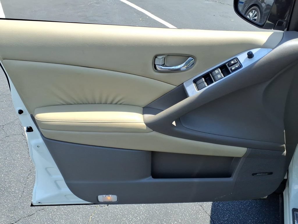 Used 2010 Nissan Murano SL w/ Leather Pkg AWD/4WD image 7