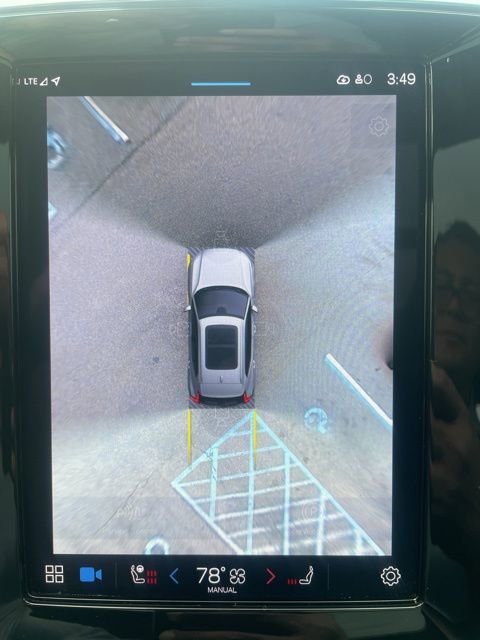 Certified 2023 Volvo XC40 Recharge Ultimate w/ Protection Package Premier image 23