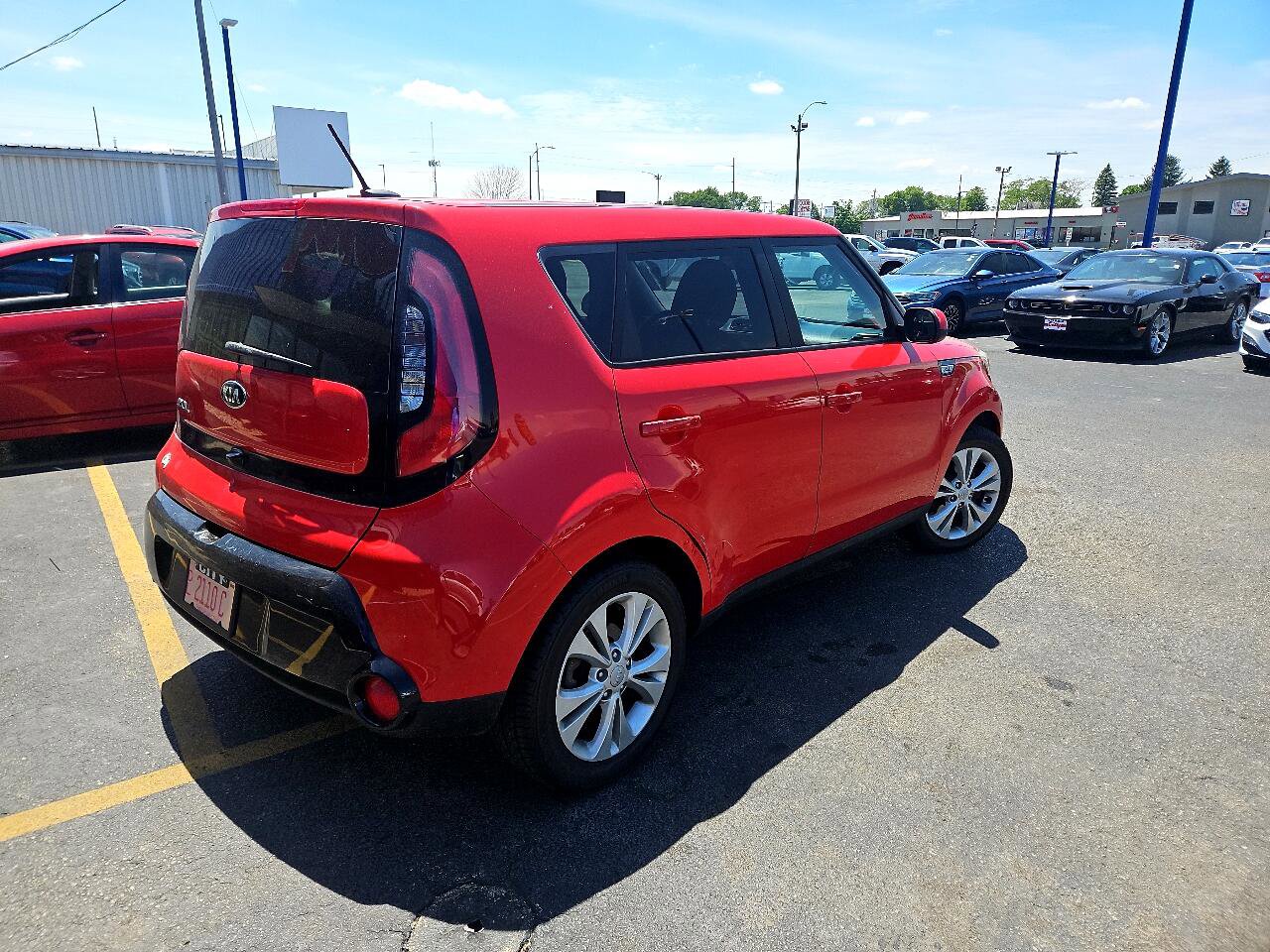 Used 2016 Kia Soul + image 5