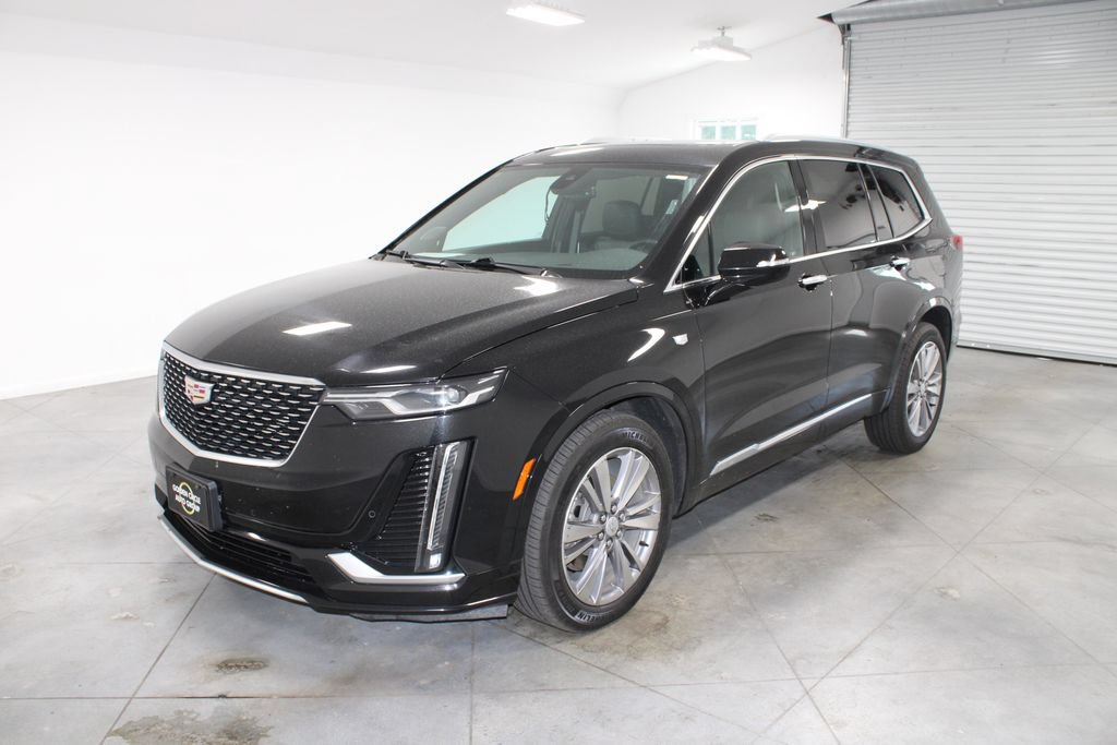 Used 2024 Cadillac XT6 Premium Luxury AWD/4WD image 4