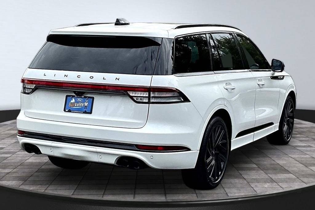 Used 2025 Lincoln Aviator Black Label w/ Jet Appearance Package AWD/4WD image 6
