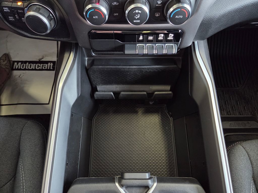 Used 2020 RAM 1500 Big Horn AWD/4WD image 27