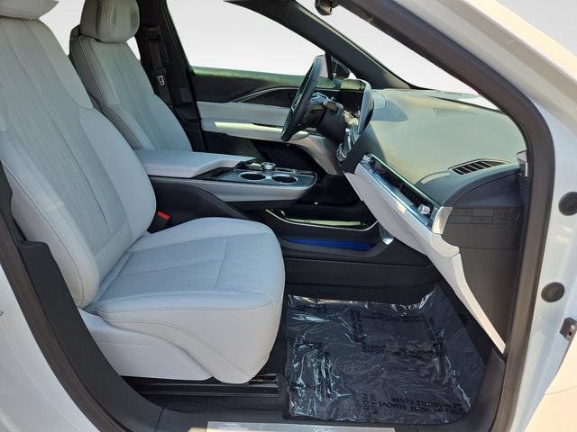 Certified 2024 Cadillac Lyriq Sport RWD image 38