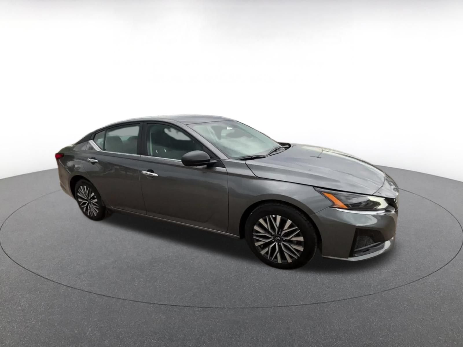 Used 2025 Nissan Altima 2.5 SV FWD video 2