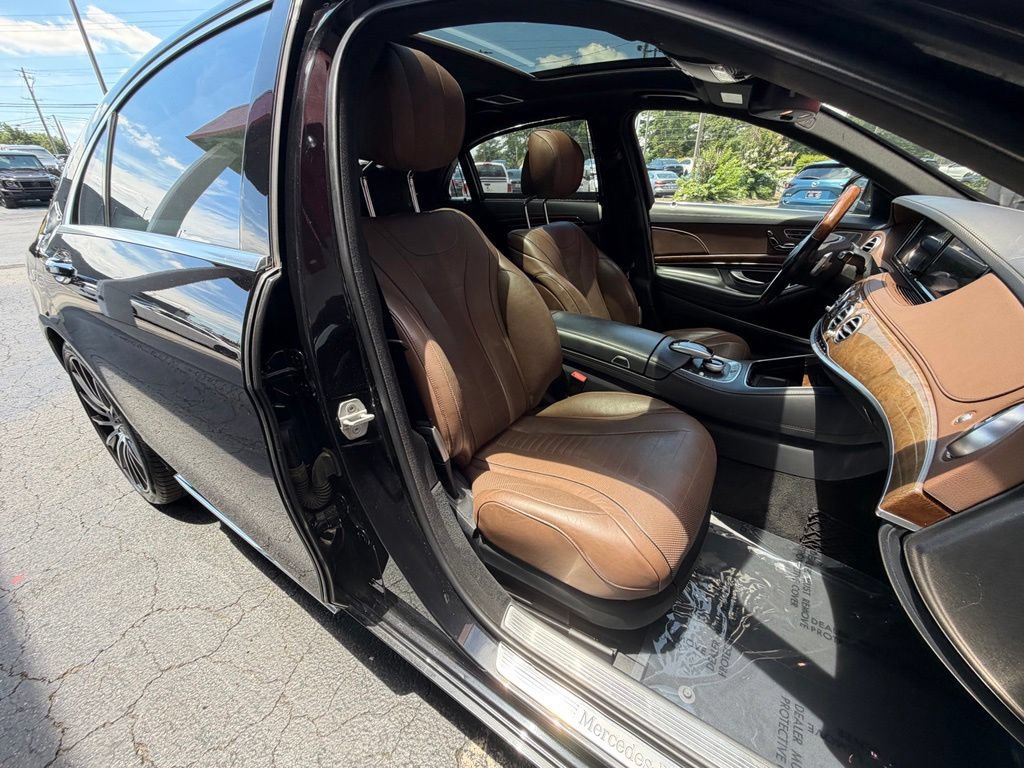 Used 2017 Mercedes-Benz S 550 4MATIC Sedan image 32