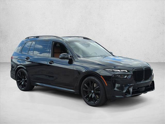 Used 2026 BMW X7 xDrive40i w/ M Sport Package AWD/4WD image 3