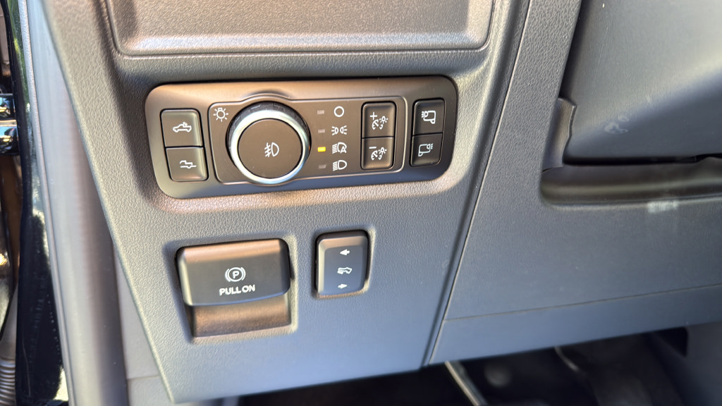 Used 2026 Ford F150 Raptor AWD/4WD image 31