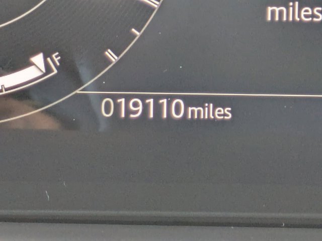 Used 2025 Land Rover Discovery S image 21