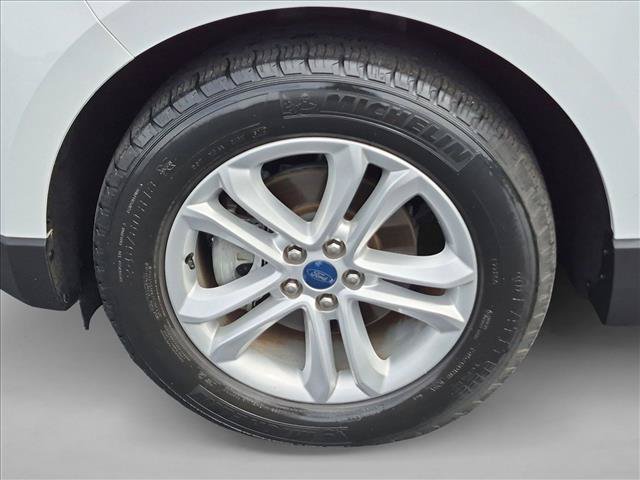 Used 2020 Ford Edge SEL FWD image 21
