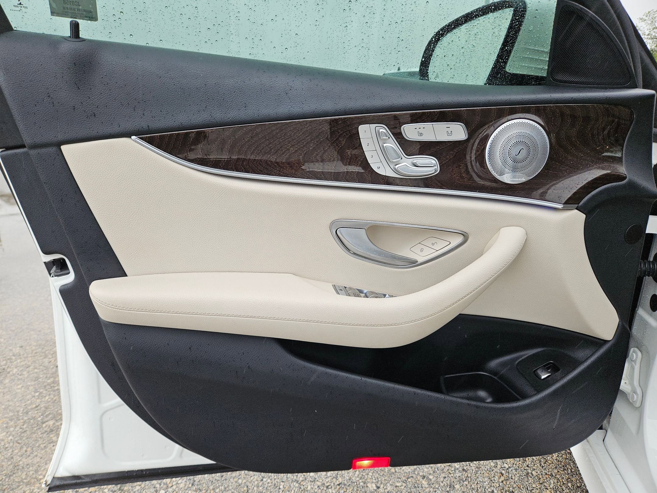 Used 2020 Mercedes-Benz E 350 Sedan image 11